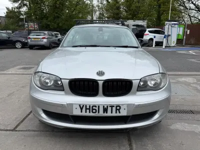Używany BMW 118 143 KM (105 kW) 2011 Srebrny Hatchback
