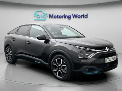 Second-hand Citroën e-C4 Shine 100 kW (136 CP) 2022 Negru Hatchback