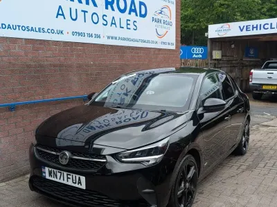 Second-hand Vauxhall Corsa 2021 Negru Hatchback