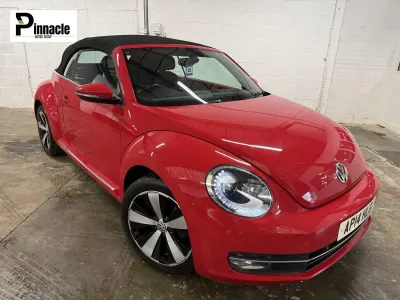 Usado VW Beetle Design 105 HP (77 kW) 2014 Vermelho Citadino