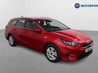 Używany Kia Ceed 2022 Czerwony Hatchback