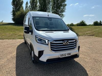 Maxus V90