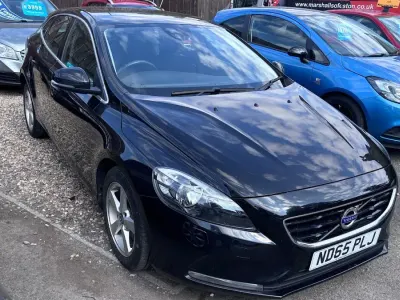 Used Volvo V40 SE 2015 Black Hatchback