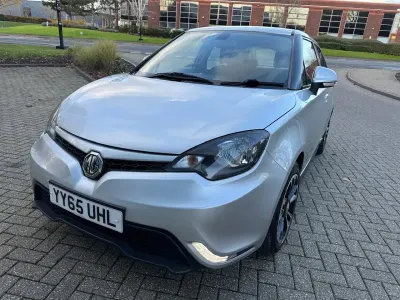 Used MG MG3 106 HP (77 kW) 2015 Silver Hatchback