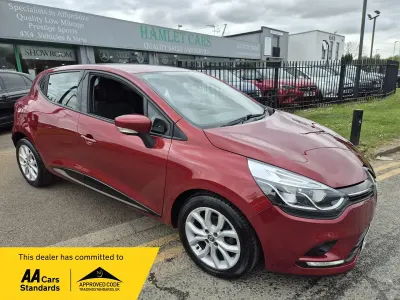 Used Renault Clio IV Dynamique 90 HP (66 kW) 2017 Red Hatchback