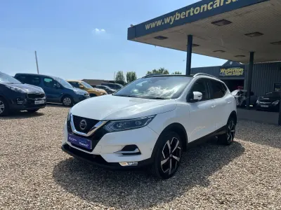 Used Nissan Qashqai Tekna 2018 White SUV