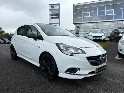 Used Vauxhall Corsa Edition 90 HP (66 kW) 2015 White Hatchback