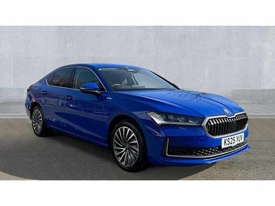 Used Skoda Superb LAURIN & KLEMENT 193 HP (141 kW) 2025 Energy blue Hatchback