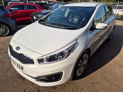 Used Kia Ceed 2017 White Hatchback