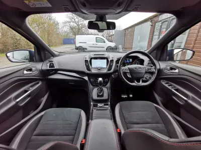 Second-hand Ford Kuga ST-Line 176 CP (129 kW) 2019 Albastru SUV