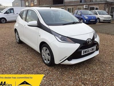 White Used 2017 Toyota Aygo X-play Hatchback | £6,995 (Fair price)