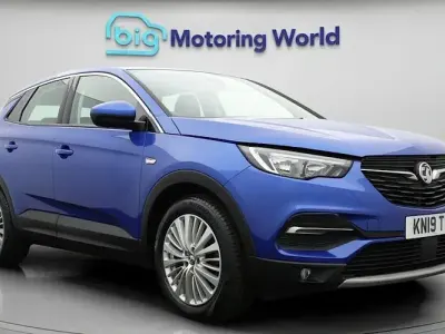 Used Vauxhall Grandland X S 131 HP (96 kW) 2019 Blue SUV