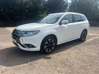 Mitsubishi Outlander P-HEV