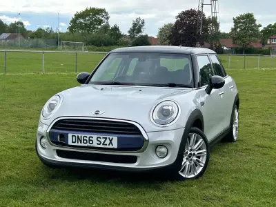 Used Mini Cooper D Hatch 2016 Silver Hatchback