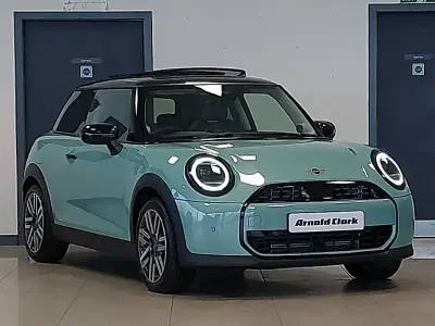 Used Mini Cooper Classic 114 kW (156 HP) 2026 Green Hatchback