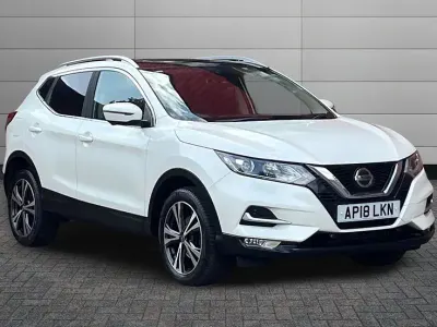 Used Nissan Qashqai N-Connecta 115 HP (84 kW) 2018 Storm white SUV