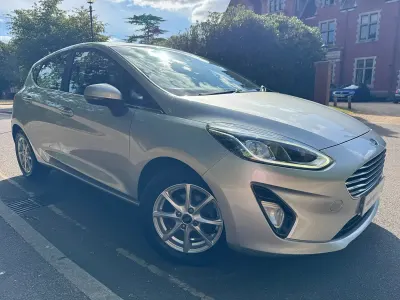 Used Ford Fiesta Zetec 85 HP (62 kW) 2017 Silver Hatchback