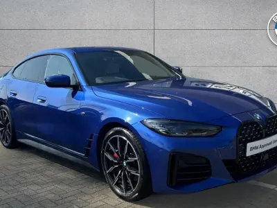 Begagnad BMW 420 Gran Coupé M Sport 190 HK (139 kW) 2023 Blå Sportkupé