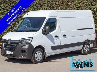 White Used 2023 Renault Master Business Van | £17,450 (Good price)