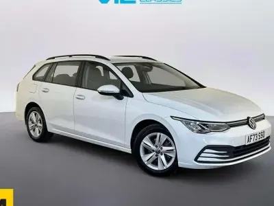 Used VW Golf VIII Life 150 HP (110 kW) 2023 White Estate