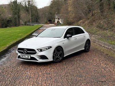 Used Mercedes A180 Executive 136 HP (100 kW) 2022 White Hatchback