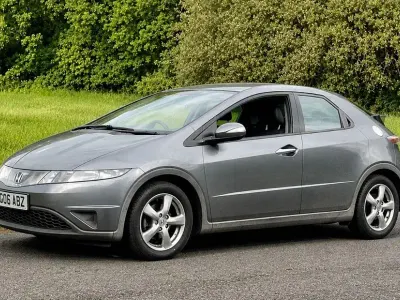 Used Honda Civic SE 140 HP (102 kW) 2006 Grey Hatchback