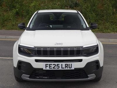 White New 2025 Jeep Avenger Altitude SUV | £22,495 (Fair price)