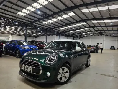Used Mini Cooper Classic 2018 Green Hatchback