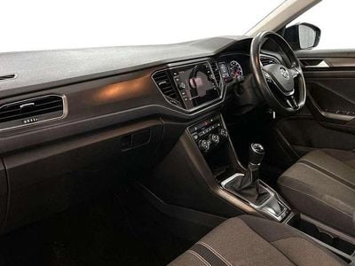 Used VW T-Roc SE 113 HP (83 kW) 2019 Blue SUV