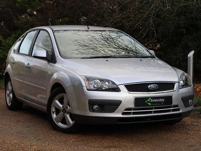 Silver Used 2007 Ford Focus Zetec Hatchback | £799 (Super price)