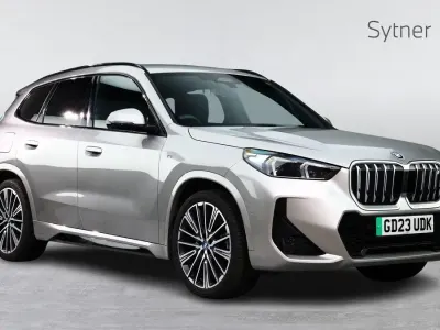 Usado BMW iX1 M Sport 227 kW (309 HP) 2023 Prateado SUV
