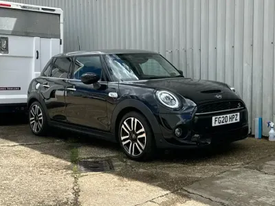 Used Mini Cooper S Exclusive 189 HP (139 kW) 2020 Black Hatchback