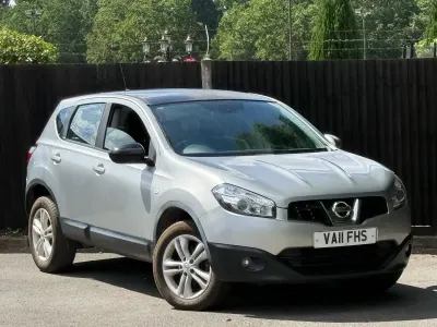 Used Nissan Qashqai Acenta 141 HP (103 kW) 2011 Silver SUV