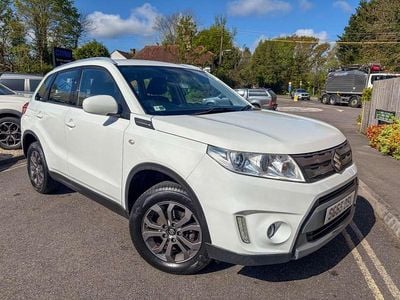Second-hand Suzuki Vitara SZ4 120 CP (88 kW) 2015 Alb SUV