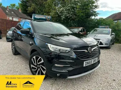 Used Vauxhall Grandland X Elite 130 HP (95 kW) 2018 Black SUV