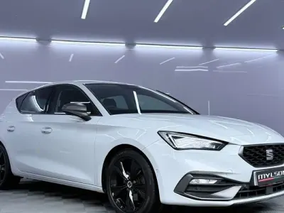 Used Seat Leon FR 131 HP (96 kW) 2020 White Hatchback