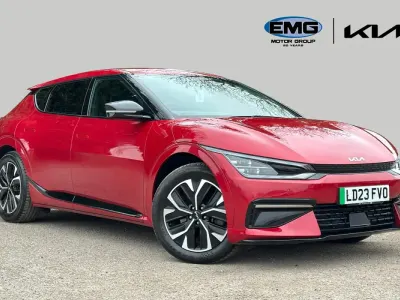 Begagnad Kia EV6 GT-Line 236 kW (321 HK) 2023 Röd SUV