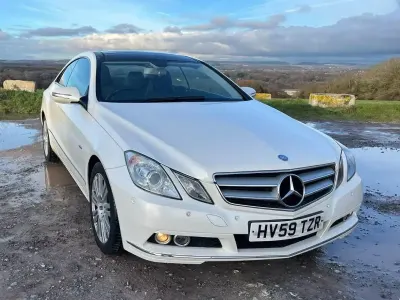 Usado Mercedes E250 SE 204 HP (150 kW) 2009 Branco Coupé