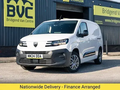 Used Peugeot Partner 100 HP (73 kW) 2024 White MPV