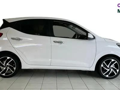 Used Hyundai i10 Premium 2025 White Hatchback