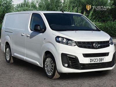 Used Vauxhall Vivaro S 100 HP (73 kW) 2023 White MPV