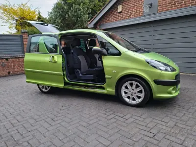 Gebraucht Peugeot 1007 Sport 110 PS (80 kW) 2007 Grün Van / Kleinbus
