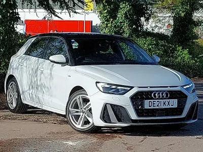 Usado Audi A1 S-Line 95 HP (69 kW) 2021 Branco SUV
