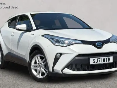 Used Toyota C-HR 122 HP (89 kW) 2021 White SUV