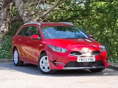 Used Kia Ceed 158 HP (116 kW) 2023 Red Hatchback