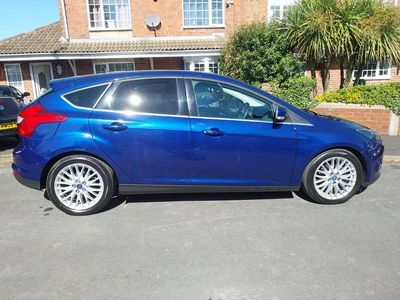 Used Ford Focus Zetec 115 HP (84 kW) 2014 Blue Hatchback