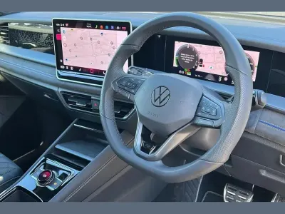 Ny VW Tayron R-line 204 HK (150 kW) 2025 Svart SUV