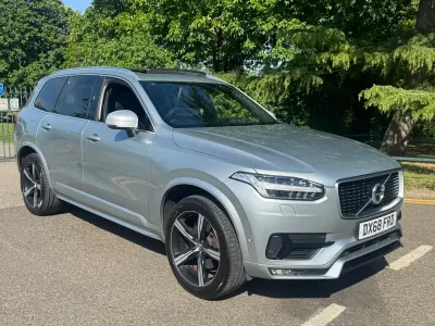 Used Volvo XC90 R-Design 235 HP (172 kW) 2018 Silver SUV