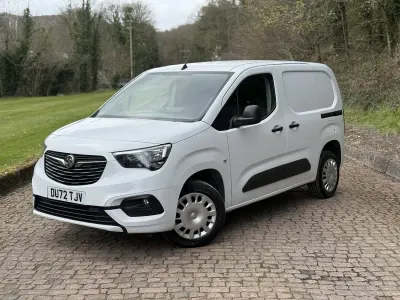 Used Vauxhall Combo Sportive 100 HP (73 kW) 2022 White MPV
