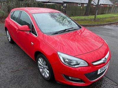 Red Used 2015 Vauxhall Astra Elite Hatchback | £1,795 (Good price)